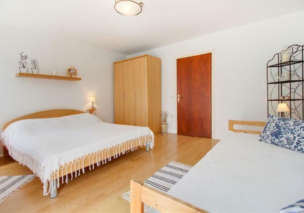 Apartments Jelena Veli Lošinj Exteriör bild